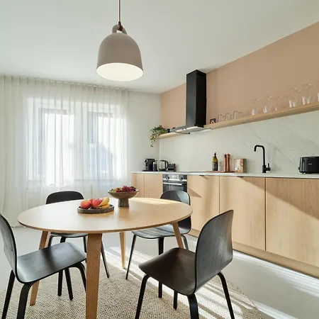 Modernes Flair - Designer-apartment In Top-lage - Bis 3 Personen - -zentrum Apartment