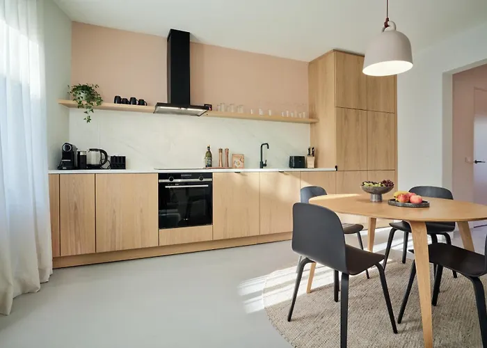 Modernes Flair - Designer-apartment In Top-lage Im Zentrum - Bis 3 Personen - Gratis Wlan - Waschmaschine - Marvin Jeske Retreats דירה